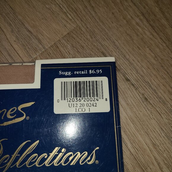 VTG Garter Stockings New 1 Pair Hanes Silk Reflections Sandalfoot SZ 1 - Picture 5 of 5